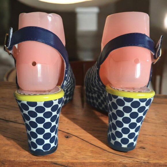 NEW POETIC LICENCE ( 8 ) MAD MONEY Polka Dot Peep Toe Wedge Sandals - Picture 5 of 11
